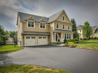 16 Meadow Hill Rd, Shrewsbury, MA 01545