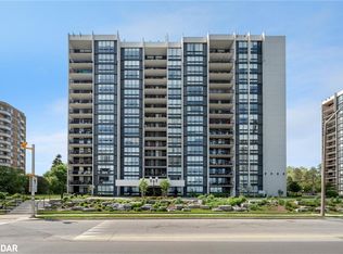 2185 Marine Dr #206, Oakville, ON L6L5L6