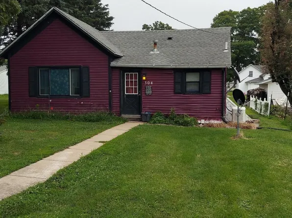 304 S 3rd Ave, New Windsor, IL 61465