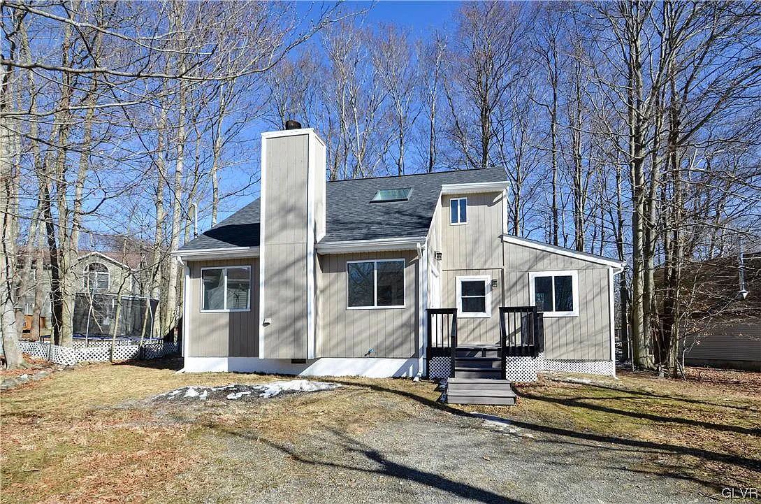 7654 Rainbow Dr photo 1
