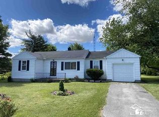 881 E Dean Rd, Temperance, MI 48182