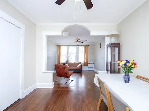 208 Saint Mary's Avenue image 13 of 47