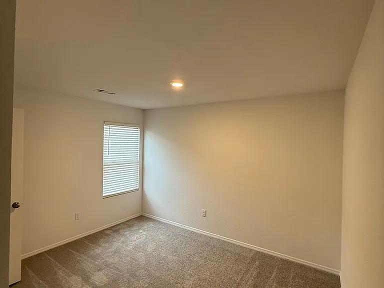 33 Hearthstone Trl — Photo 6
