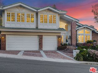 6111 County Oak Rd, Woodland Hills, CA 91367