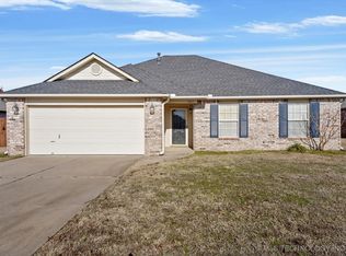 11003 E 120th St N, Collinsville, OK 74021