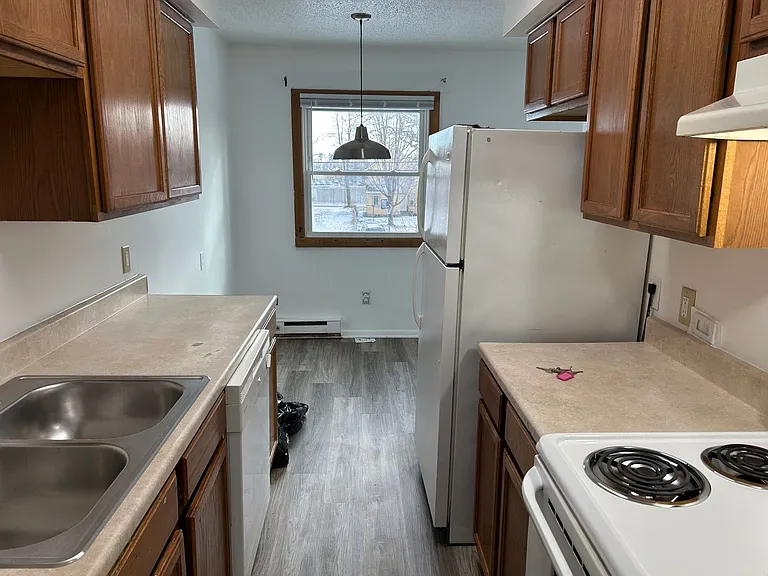 2510 N 4th St — Photo 2