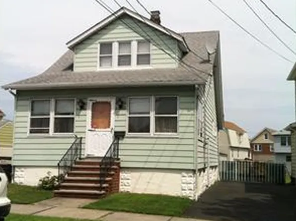 56 Thornall St, Carteret, NJ 07008