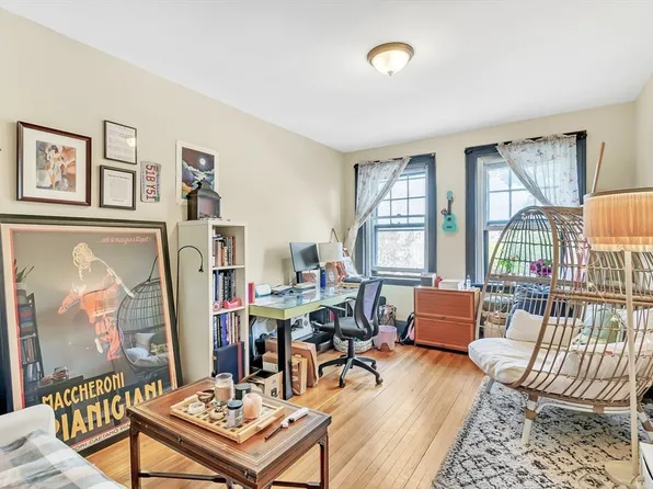 247 Chestnut Hill Ave APT 32, Brighton, MA 02135