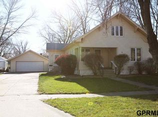 117 W Whittingham St, Valley, NE 68064