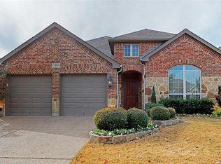 7055 Surfside Ln, Grand Prairie, TX 75054
