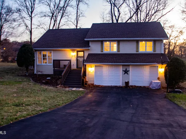 4103 Sioux Dr, Johnson City, TN 37604