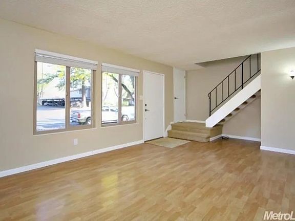 5th image of 8868 La Riviera Dr Unit C