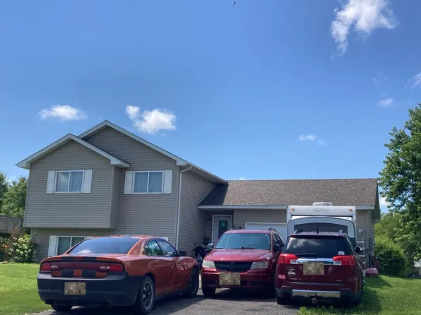 1007 Palomino St, Braham, MN 55006