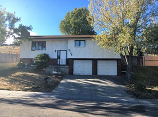 3120 Ridgecrest Dr, Casper, WY 82604