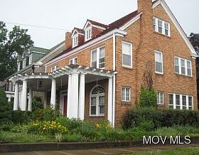 1st image of 1700 Market St