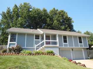 9144 Acuff Ln, Lenexa, KS 66215