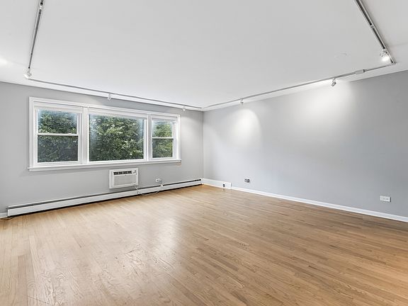 4th image of 445 Sherman Ave APT 302