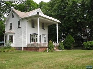 195 Spring Valley Rd, Paramus, NJ 07652