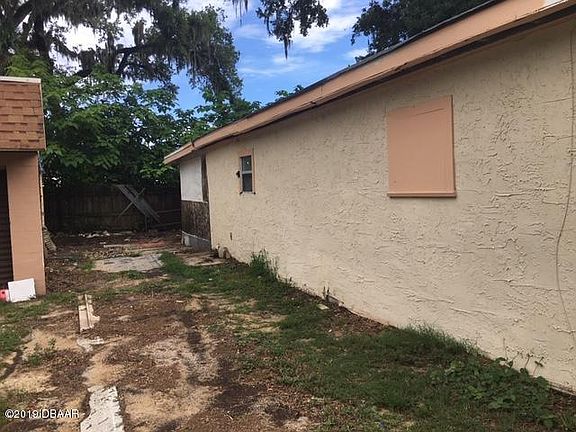 4th image of 832 Kingston Ave