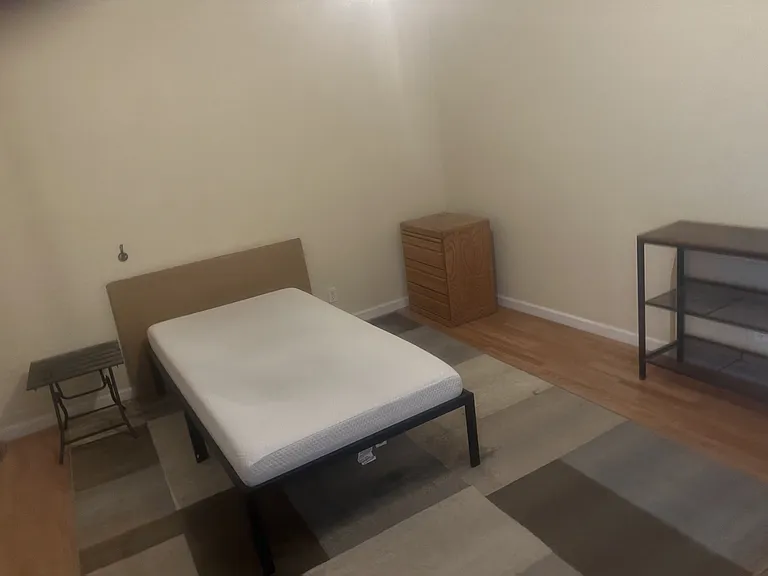 351 Rio Grande Ct #D — Photo 9