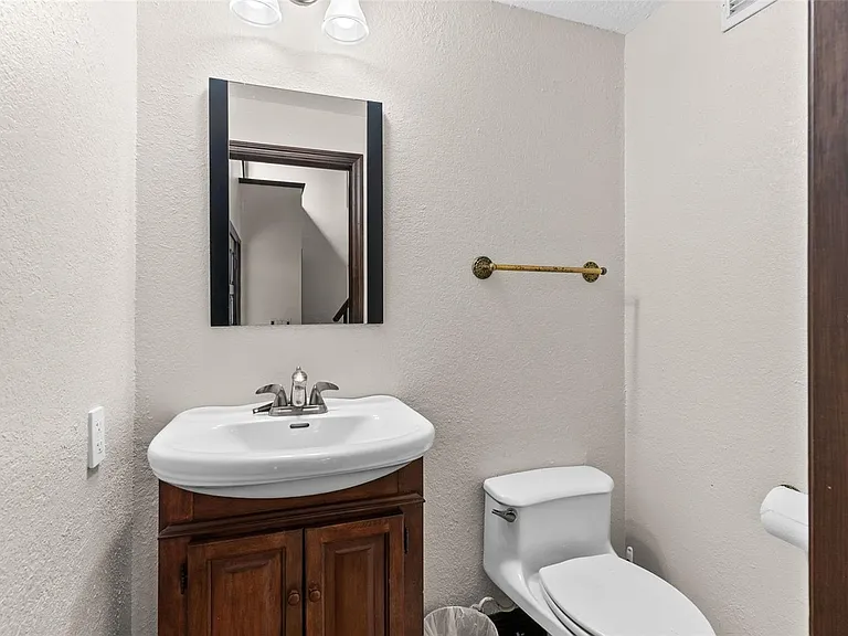 12311 Kelso Rd — Photo 20