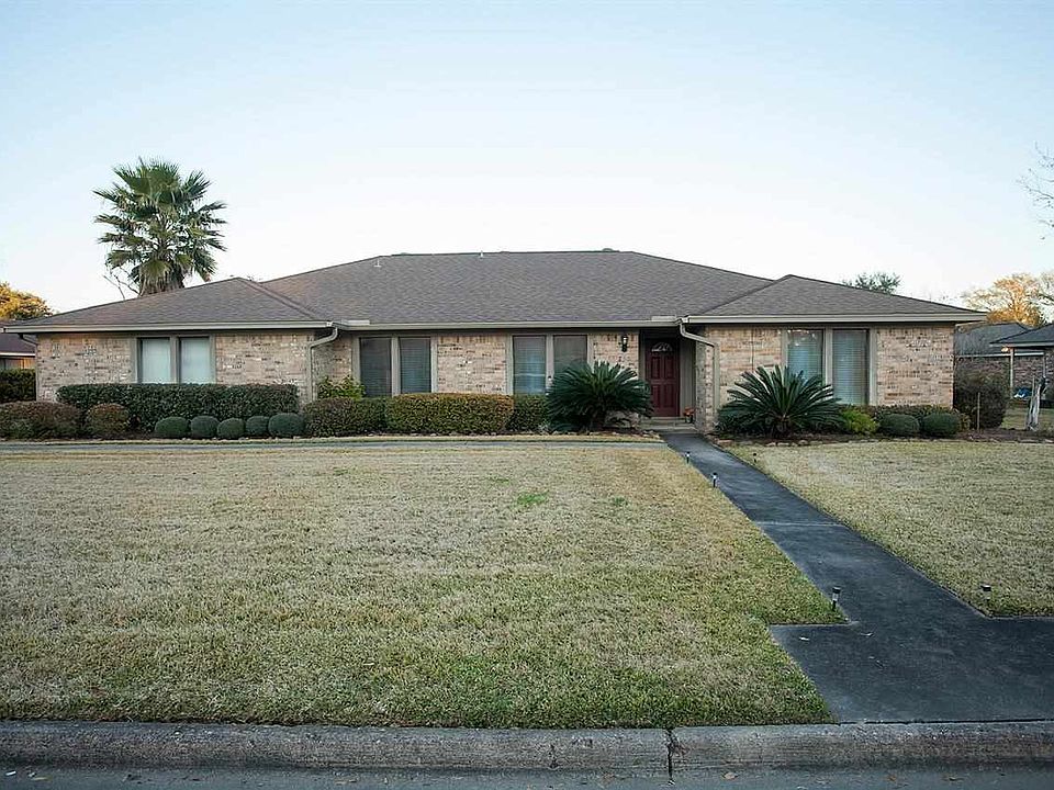 1st image of 750 Shakespeare Dr