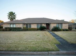 750 Shakespeare Dr, Beaumont, TX 77706