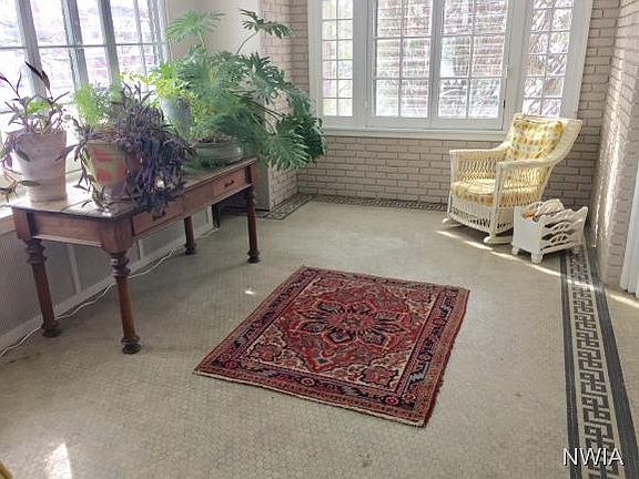 4th image of 2511 Jackson St