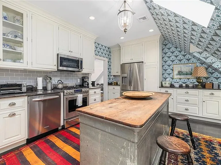 33 Beacon Hill Rd — Photo 11