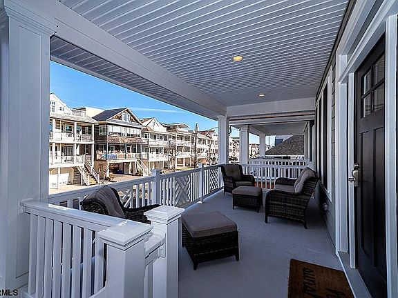 4th image of 834 Pennlyn Pl Unit 1
