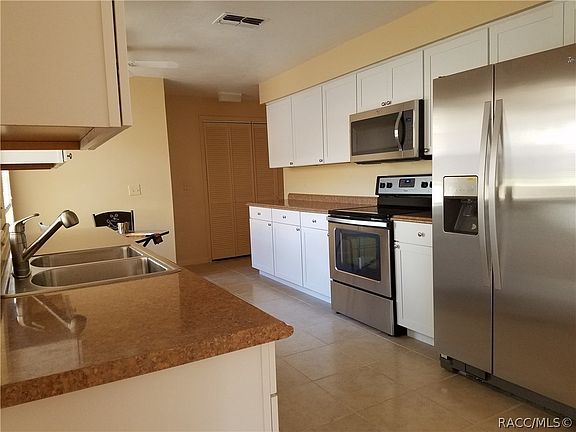 3rd image of 73 Sj Kellner Blvd