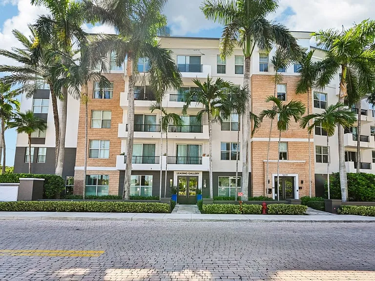 ARIUM at Pompano Beach — Photo 32