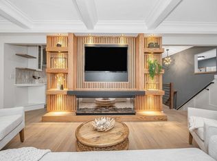 877 Main St, Reading, MA 01867