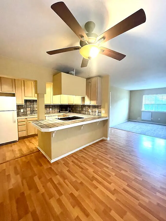 1 bed, 750 sqft, $3,000 — Photo 2