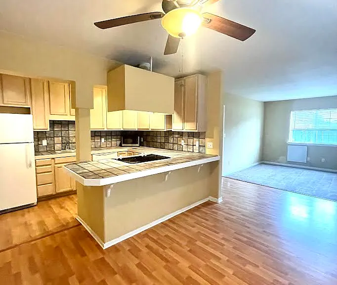 134 Cypress St #B — Photo 2