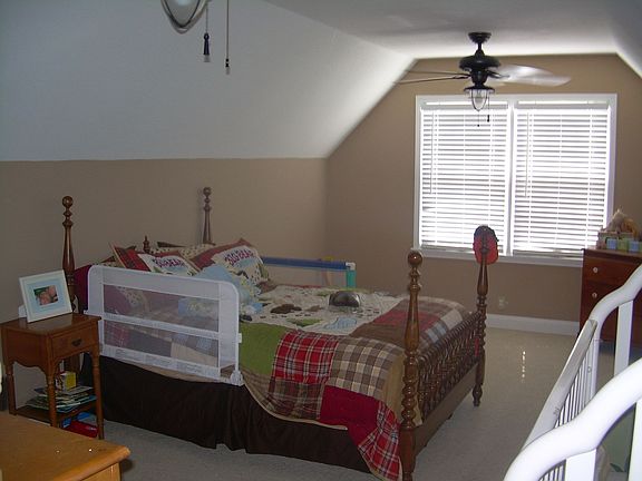 4th image of 9809 Craig Dr