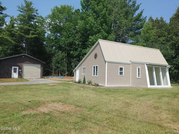 17234 State Rouute 22, Putnam Station, NY 12861