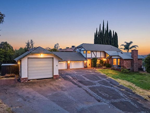 3rd image of 2020 Bechelli Ln