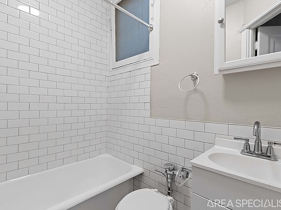 5th image of 940-950 N Clarkson St #7