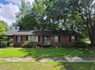 5569 Milam Rd, Memphis, TN 38120