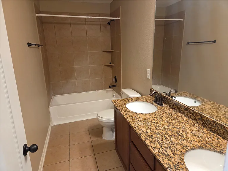 19510 Dunlay Springs Dr — Photo 30