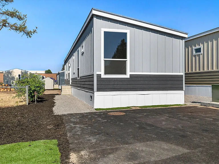 Unit could vary slightly with appliances and colors. Some pictures are virtually staged.