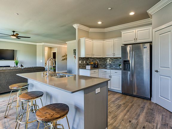 3rd image of 20217 Ballentine Dr #34