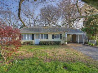 54 Plymouth Ave S, Groton, CT 06340