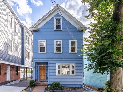 17 Suffolk St, Chelsea, MA, 02150