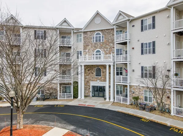 21 Hampshire Rd APT 306, Methuen, MA 01844