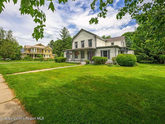 2nd image of 24 Albany Avenue