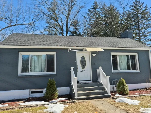 867 Roosevelt Ave, Springfield, MA 01109