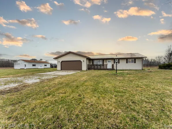 10703 Sparling Rd, Riley, MI 48041