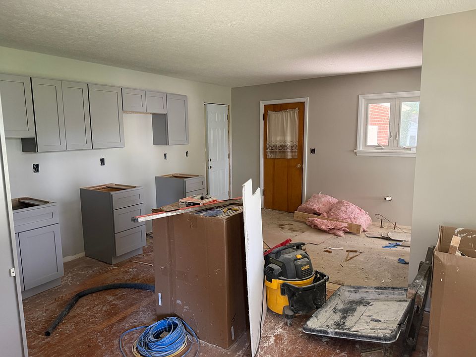 2nd image of 750 Lanreco Blvd